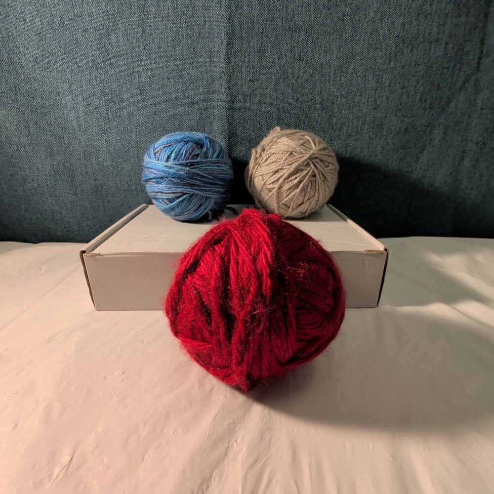 Assorted Yarn Lot 10oz Mixed Red Blue Variegated Grey Partial Skeins Knitting